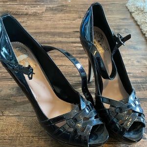 Vince Camuto black patent platform strapped sandal